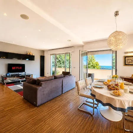 Alcyone 261 Seafront - Fronte Mare Con Balcone Vista Mare, 2 2 Bagni, Posto Auto * Francavilla Al Mare