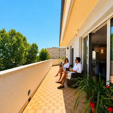 Apartment Alcyone 261 Seafront - Fronte Mare Con Balcone Vista Mare, 2 2 Bagni, Posto Auto